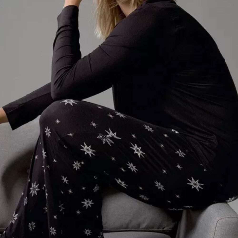 Soma Cool Nights Long Sleeve Top and Pant Pajamas Set Size L MSRP $84